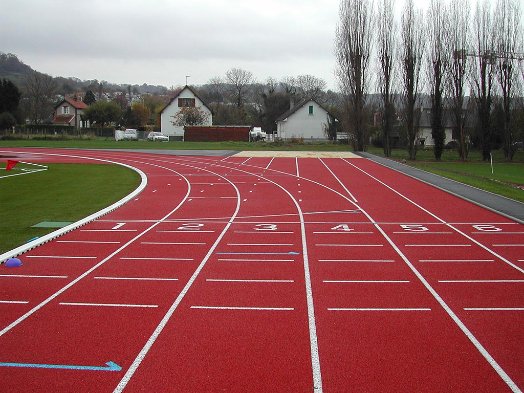 Pavimentos Pavipor - Instalación Pistas atletismo 5