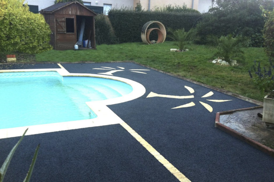 ¿Con qué sistema debería instalar mi pavimento para piscina?