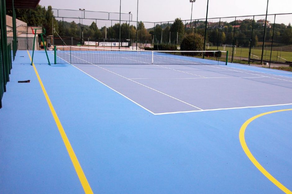 ¿Conoces los pavimentos de resina acrílica flexible que se utilizan en la construcción de canchas de tenis o pádel?