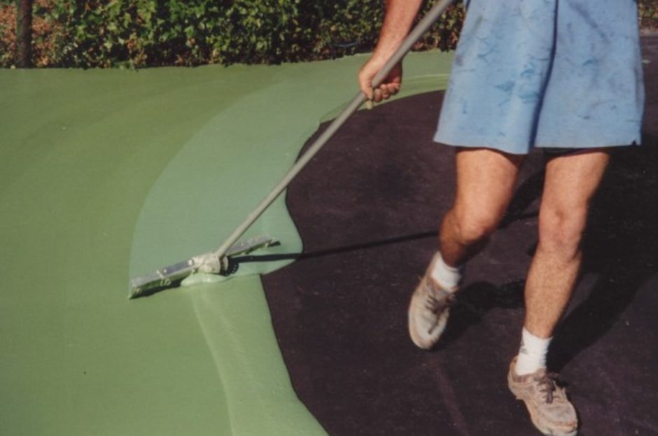 Productos adecuados para la construcción de pavimentos deportivos