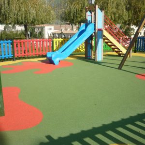Pavimento de caucho EPDM - Parque infantil 1