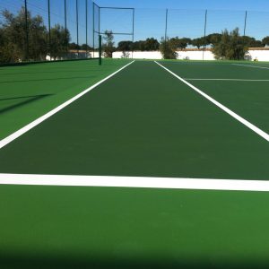 pista tenis verde