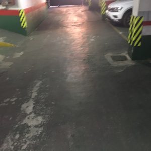 Solera de parking deteriorada por desgaste - 1